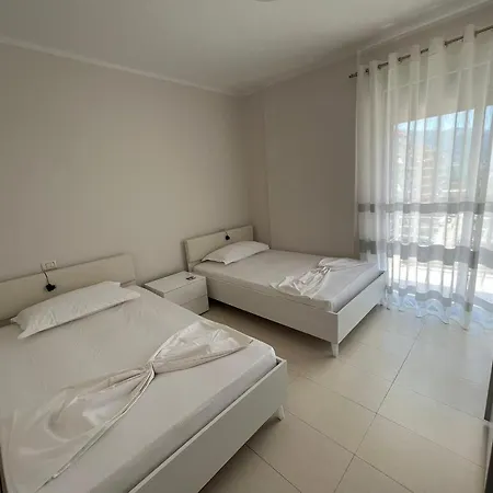 Apartment Cozy In Lungomare Vlorë